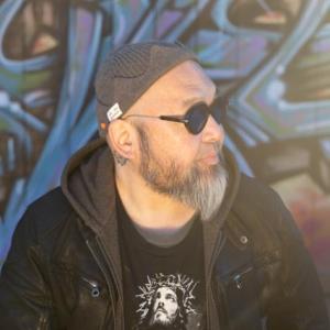 Inside the Writers House: Khan Wong